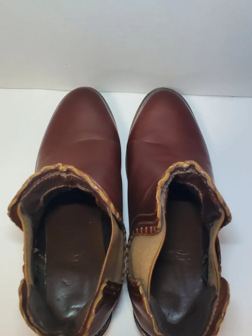 Women's size 9 med brown ankle booties